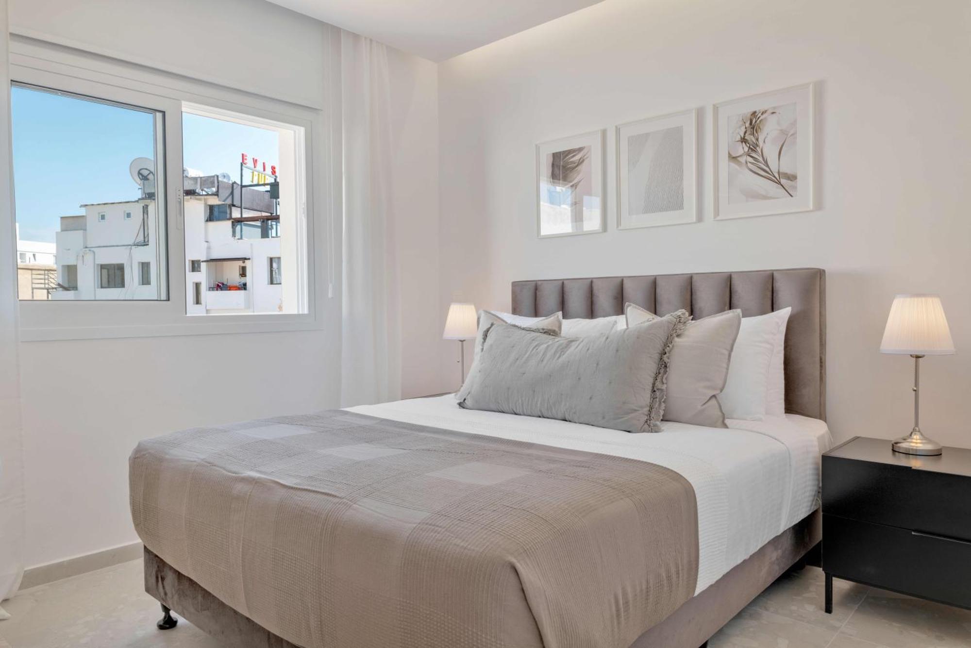 Phaedrus Living: Seaview Luxury Flat Limnaria 150 Apartment Paphos ภายนอก รูปภาพ